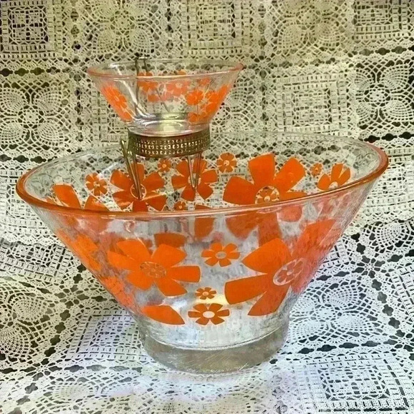 Mid-Century Atomic Daisy Flower Glass Chip &  Dip Serving Bowl Set - Picture 1 of 16